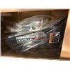 Image 1 : handlebar bag; LED headlight kit; Tow pro