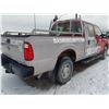 Image 9 : 2012 Ford F250 Super Duty Crew Cab - Red 358,311km  Just serviced @Tire Craft Saskatoon