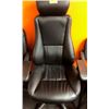 Image 1 : Beautiful office chair