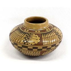 Mata Ortiz Polychrome Jar by Enrique Pedregon