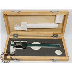 DIGITAL VERNIER CALIPER.
