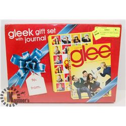 GLEE THE COMPLETE FIRST SEASON GIFT SET (NEW)