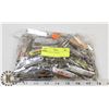 Image 1 : BAG OF NAIL CLIPPERS.