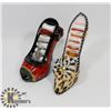 Image 1 : PAIR OF RING HOLDER SHOES FILLED
