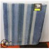 Image 1 : NOURISON INTERLUDE HANDMADE BATH MAT 27" X 45"