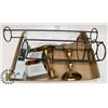 Image 1 : FLAT OF ASSORTED CANDLES AND CANDLE HOLDERS