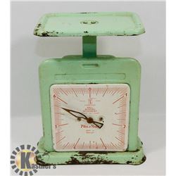 VINTAGE "FORETOPS" KITCHEN SCALE