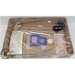 FLAT OF ASSORTED JEWELRY CURRENCY AND