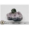 Image 1 : JADE POLAR BEAR W/SALMON CARVING ON AMETHYST