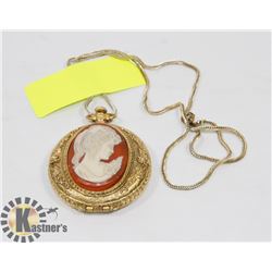 ANTIQUE CAMEO COMPACT POWDER COMPACT