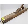 Image 1 : ANTIQUE WOOD PLANE.