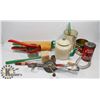 Image 1 : BOX OF VINTAGE KITCHEN COLLECTIBLES