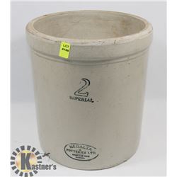 2 GALLON MEDALTA CROCK, NO LID