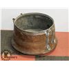 Image 1 : LARGE ANTIQUE 20" COPPER CAULDRON