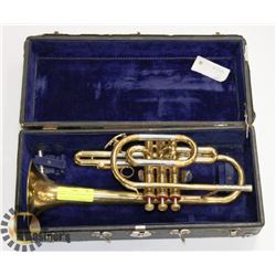 CORNET YAMAHA WITH HARD CASE.