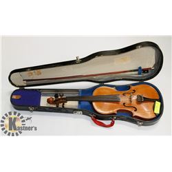 4/4 VIOLIN WITH HARD CASE AND BOW.