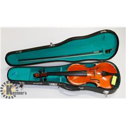 4/4 ARTICLE VIOLIN WITH BOW AND HARD CASE.