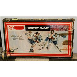 VINTAGE BOBBY ORR 1960'S HOCKEY GAME, COMES WITH