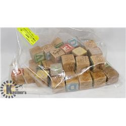 BAG OF 1950'S BUILDING BLOCKS , WOOD LETTERS AND