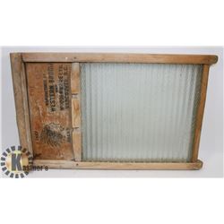 CHIEF BRAND WESTERN WOODENWARE WASHBOARD