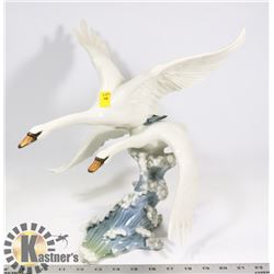 HUTSCHENREUTHER GERMANY PORCELAIN GEESE FIGURE