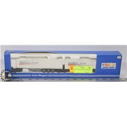 ROCO HO 1918 MODEL AUTO WAGONN.