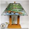 Image 1 : PARLOR LAMP LEAD STAINED GLASS GOLF MOTIF.