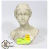Image 1 : FEMALE BUST 7"