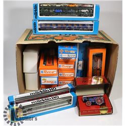 MIXTURE OF MARKLIN AND ROCO TRAIN CARS