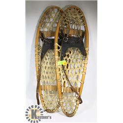 PAIR OF ANTIQUE BEARSPAW SNOWSHOES. ESTATE.