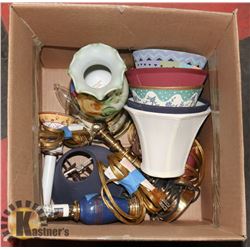 BOX WITH MINI LAMPS AND READING LAMPS