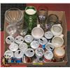 Image 1 : LARGE LOT OF VINTAGE BEER CANS, STEINS AND GLASSES