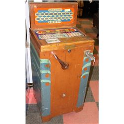 1940S FLOOR MODEL SLOT MACHINE.