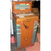 Image 1 : 1940S FLOOR MODEL SLOT MACHINE.