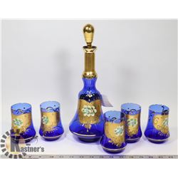 BLUE VENETIAN GLASS DECANTER AND 5 GLASSES.