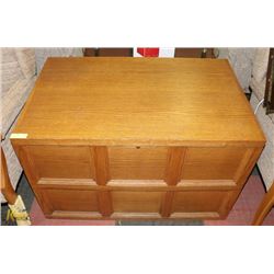 OAK CEDAR LINED STORAGE CHEST, 39"X25"X25"