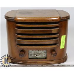 ANTIQUE TUBE READIO MARCONI