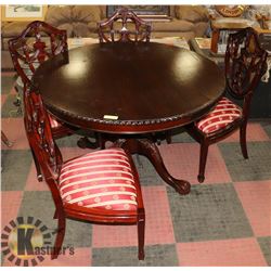 VINTAGE ROUND WALNUT TABLE WITH 4 CHAIRS