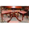 Image 3 : VINTAGE ROUND WALNUT TABLE WITH 4 CHAIRS