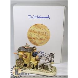 MJ HUMMEL GOEBEL "FOND GOODBYE" #1037 HUM660