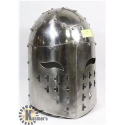 KNIGHT HELMET