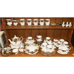 OLD COUNTRY ROSE CHINA SET, APPROX 58 PIECES