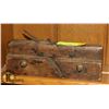Image 1 : ANTIQUE WOODEN MOLDING PLANER.