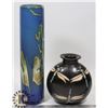 Image 2 : ARTIST SIGNED PERUVIAN DRAGON FLY VASE AND ART