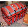 Image 1 : LARGE RED HUMPBACK TRUNK, 32"X20"X26".