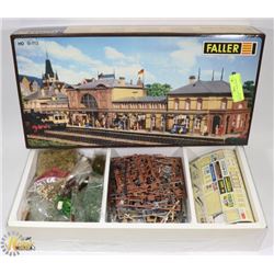 FALLER HO B-113 MODEL TRACK FRONT KIT.