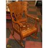 Image 1 : ANTIQUE TIGER EYE OAK ROCKING CHAIR