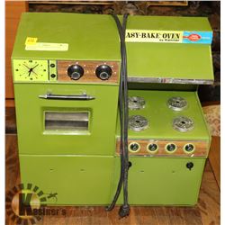 VINTAGE EASY BAKE OVEN BY KENNER