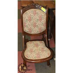 ANTIQUE WOOD FOLDING PETTY POINT STYLE ROCKING