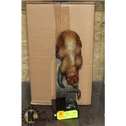 IMAGO OSO CLOSE (TOPAZ) BEAR FISHING FIGURE.